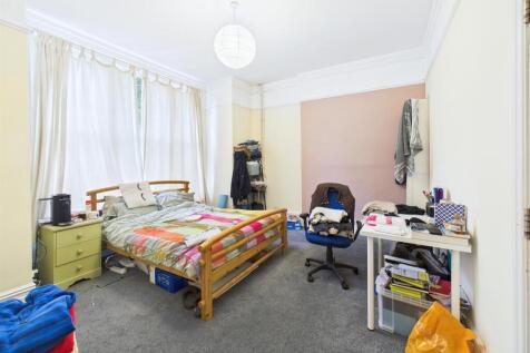 5 - Period 9 Bedroom HMO.jpg