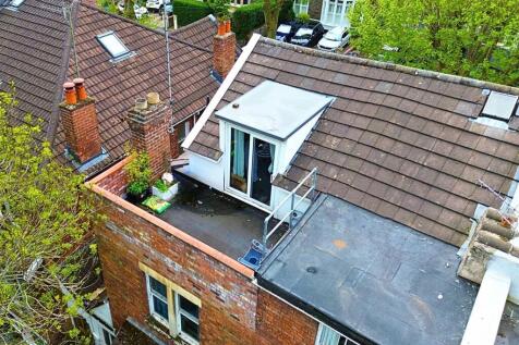 28 - Period 9 Bedroom HMO.jpg