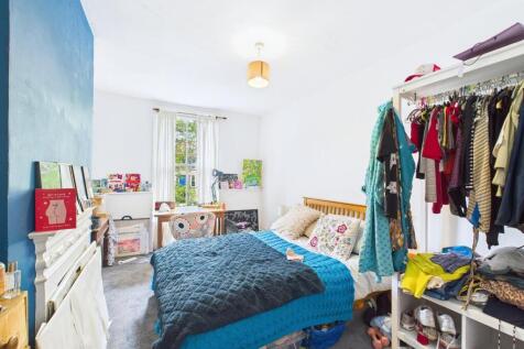 12 - Period 9 Bedroom HMO.jpg