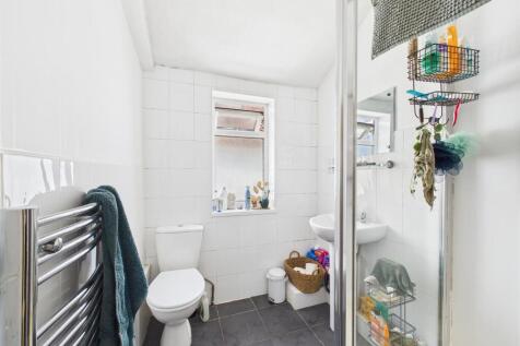 7 - Period 5 Bedroom HMO.jpg