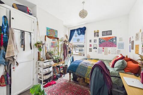 5 - Period 5 Bedroom HMO.jpg