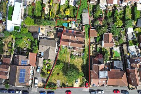 2 - Pair of Houses for Auction, Bishopsworth.jpg