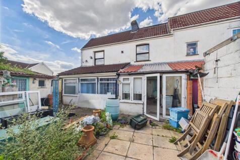 20 - Pair of Houses for Auction, Bishopsworth.jpg