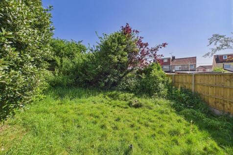 12 - Semi-detached  House for Auction, Patchway.jp