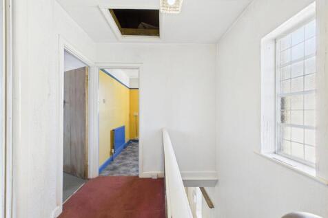 14 - Semi-detached  House for Auction, Patchway.jp