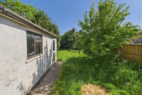16 - Semi-detached  House for Auction, Patchway.jp