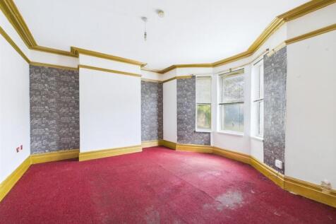 4 - Bed Victorian Terrace.jpg