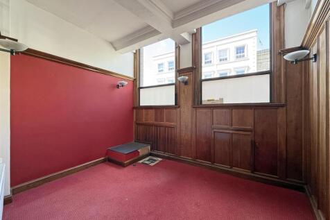 9 - Substantial former bank for Auction, Stroud.JP