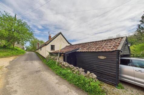 21 - Detached House for Auction, Blagdon.jpg