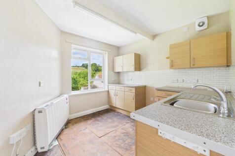 4 - Semi-detached House for Auction, Butcombe.jpg