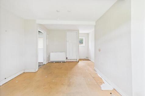 5 - Semi-detached House for Auction, Butcombe.jpg