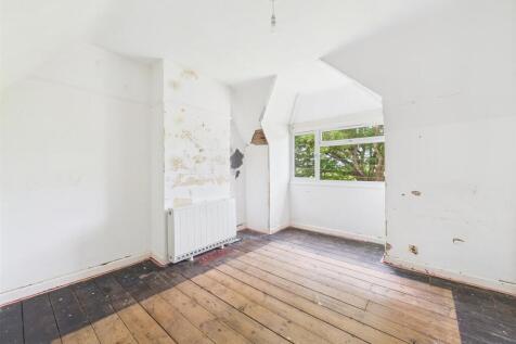 6 - Semi-detached House for Auction, Butcombe.jpg