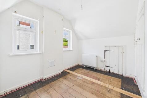 7 - Semi-detached House for Auction, Butcombe.jpg