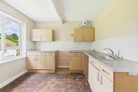 10 - Semi-detached House for Auction, Butcombe.jpg