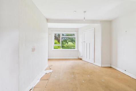13 - Semi-detached House for Auction, Butcombe.jpg