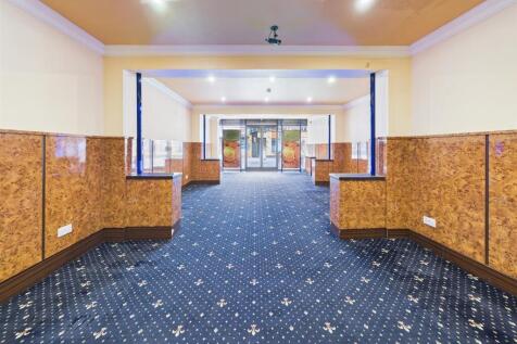 14 - Freehold Mixed-Use Investment, East Street, B