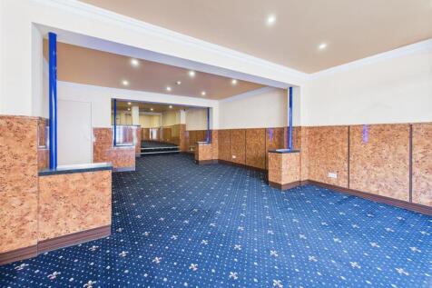 15 - Freehold Mixed-Use Investment, East Street, B