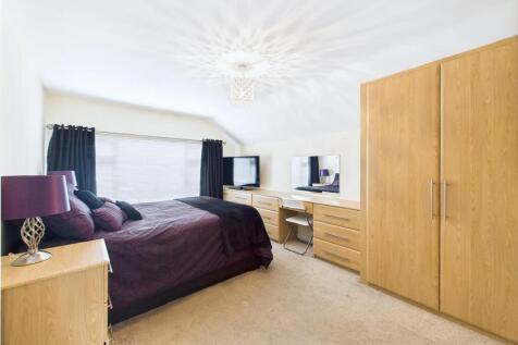 8 - Semi-detached House for Auction, Hengrove.jpg