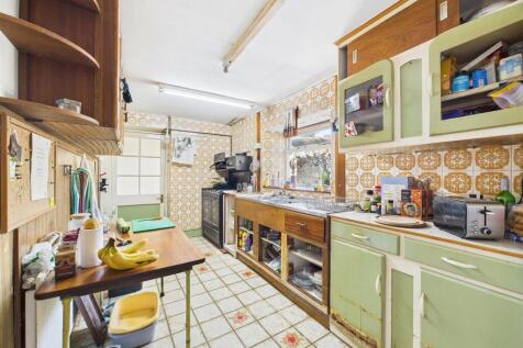 6 - Detached Cottage for Auction, Winford.jpg