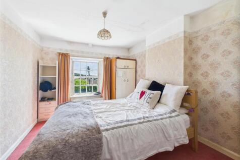 8 - Detached Cottage for Auction, Winford.jpg