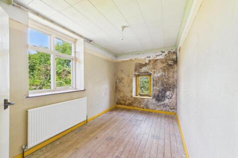 16 - Detached Cottage for Auction, Winford.jpg