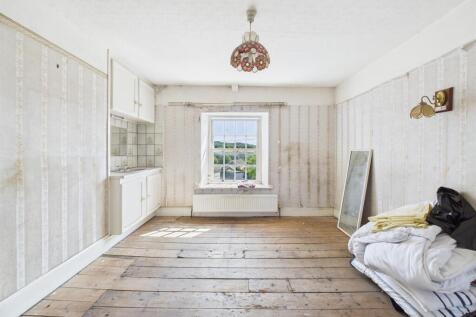 18 - Detached Cottage for Auction, Winford.jpg
