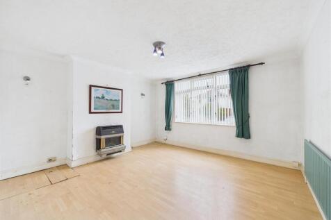 2 - Three Bedroom House for Auction, Hanham.jpg