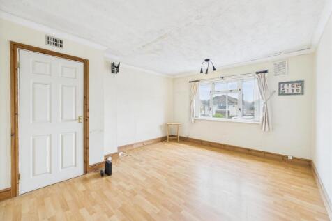 5 - Three Bedroom House for Auction, Hanham.jpg