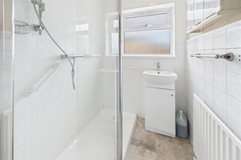 9 - Three Bedroom House for Auction, Hanham.jpg