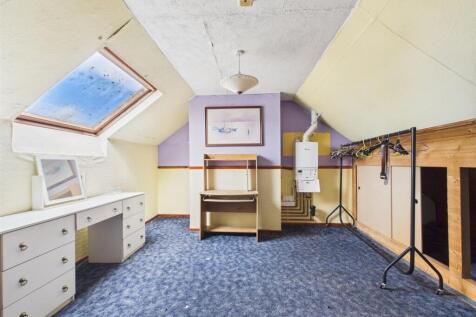 13 - Three Bedroom House for Auction, Hanham.jpg