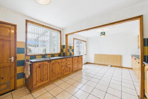 15 - Three Bedroom House for Auction, Hanham.jpg