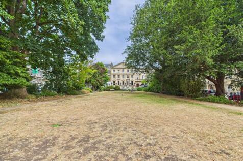 7.5 - 1 Bedroom Flat in Clifton.jpg