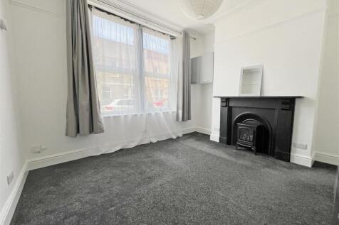 4 - Block of Flats for Auction, St Pauls, Bristol.