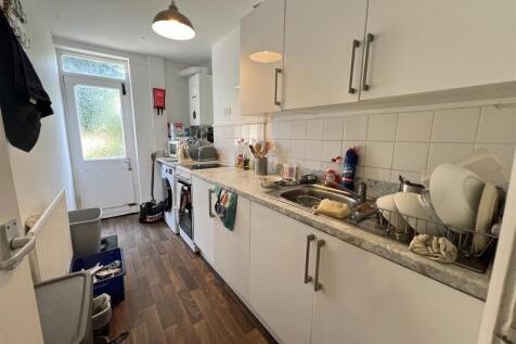 7 - Block of Flats for Auction, St Pauls, Bristol.