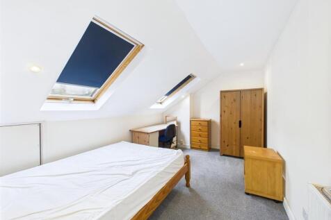 Three bed-room maisonette - 5.jpg