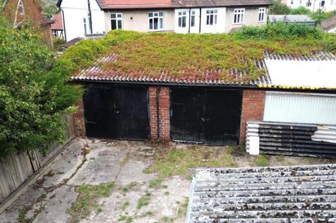 Garage 8 at Palmerston Road.JPG