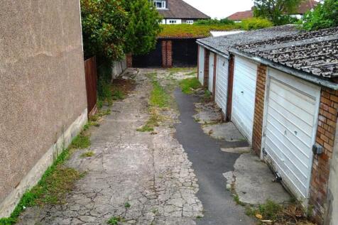 Garage 8 at Palmerston Road (3).JPG