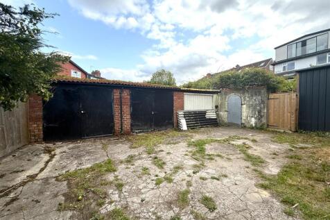 Garage 8 at Palmerston Road - 1.JPG