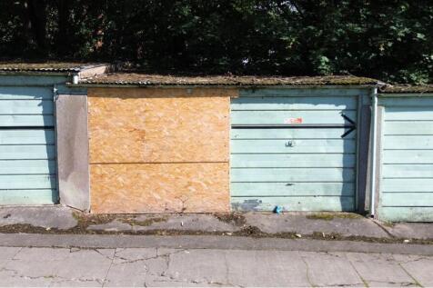 Garage 8 - 1 - Kensington Road