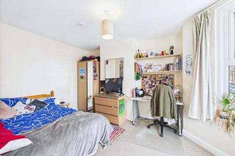 6 bedroom HMO (16).jpg