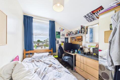 6 bedroom HMO (14).jpg
