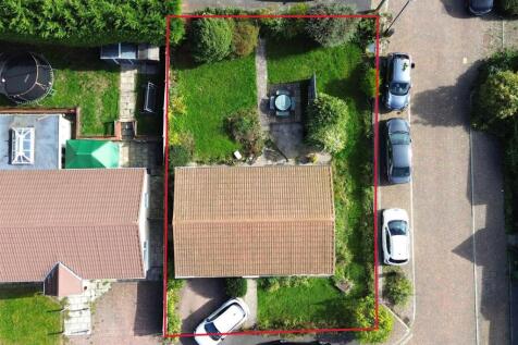 Building plot for auction (2).JPG