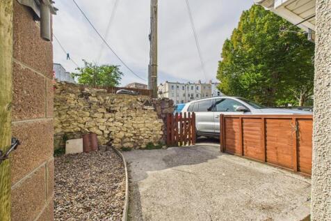 6 - Flat with parking for Auction, Weston-super-Ma