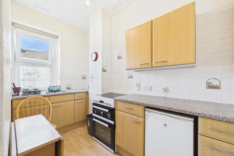 13 - Manor Park Redlenad.jpg