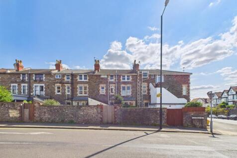 22 - Manor Park Redlenad.jpg