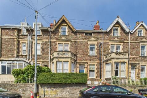 2 - Manor Park Redlenad.jpg
