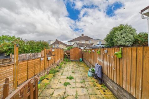 3 - Terraced House for Auction, Staple Hill.jpg