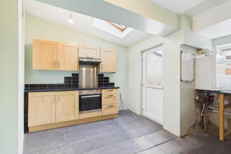 5 - Terraced House for Auction, Staple Hill.jpg