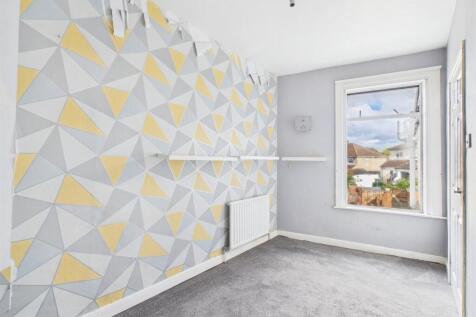 7 - Terraced House for Auction, Staple Hill.jpg