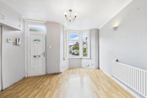 13 - Terraced House for Auction, Staple Hill.jpg